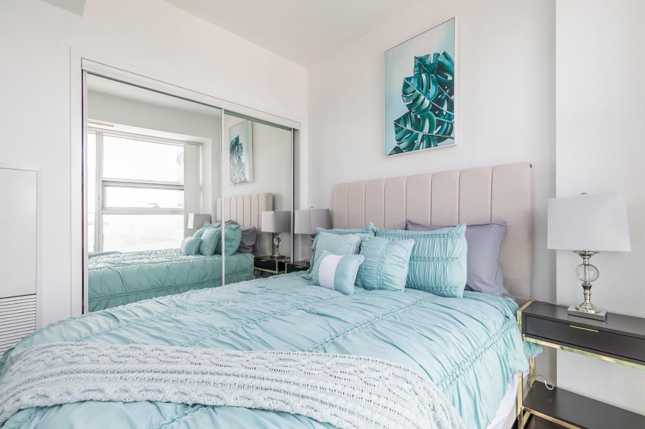 Marvelous Apartments In The Heart Of Τορόντο Εξωτερικό φωτογραφία